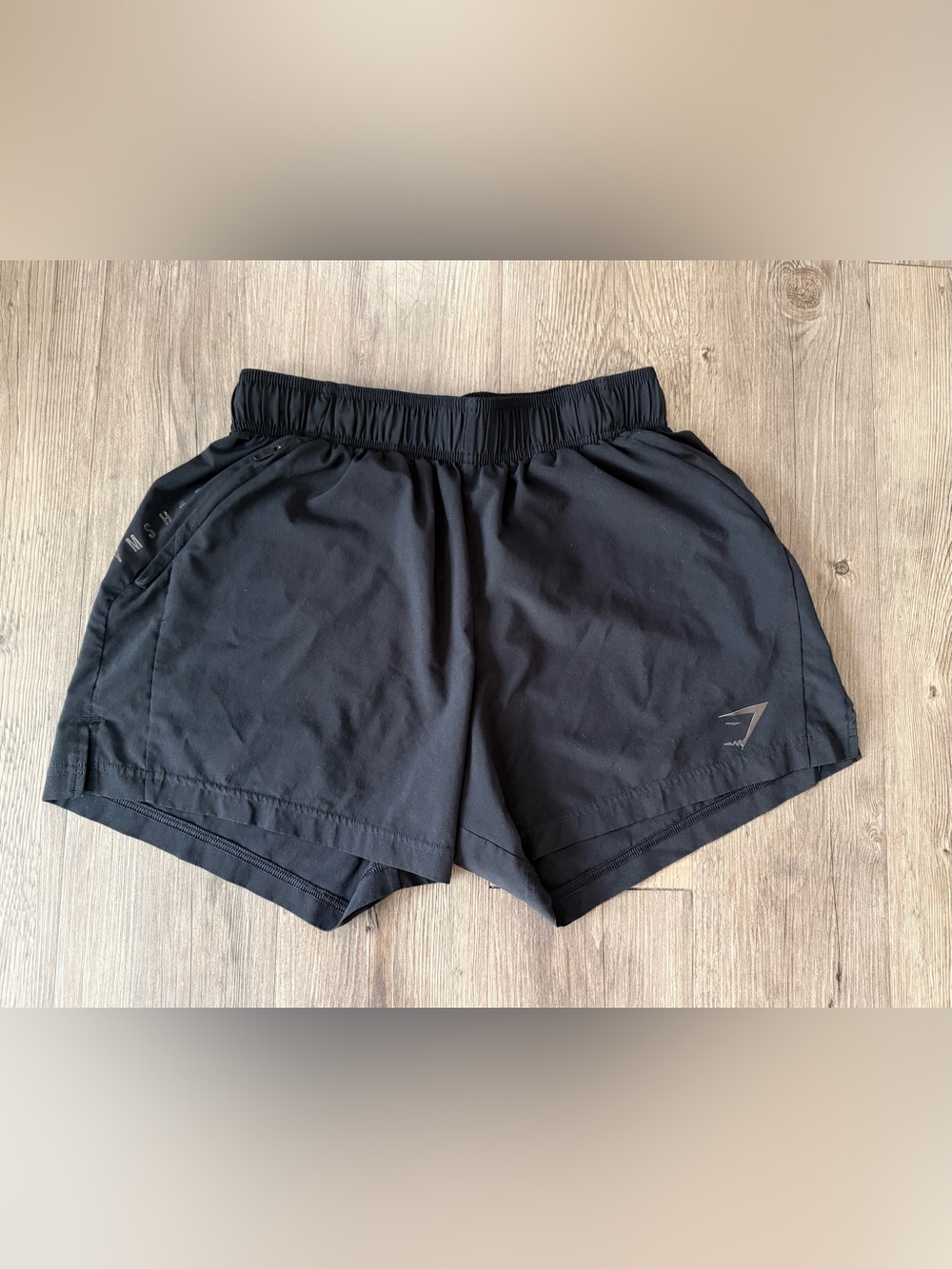 Gymshark Black Men’s Medium Athletic Shorts - Zippered Pockets